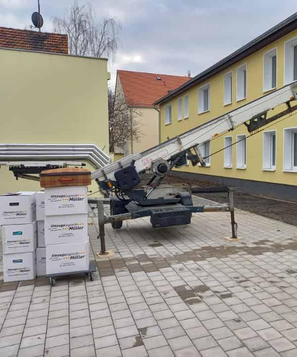 Möbellift in Duisburg für den Firmenumzug