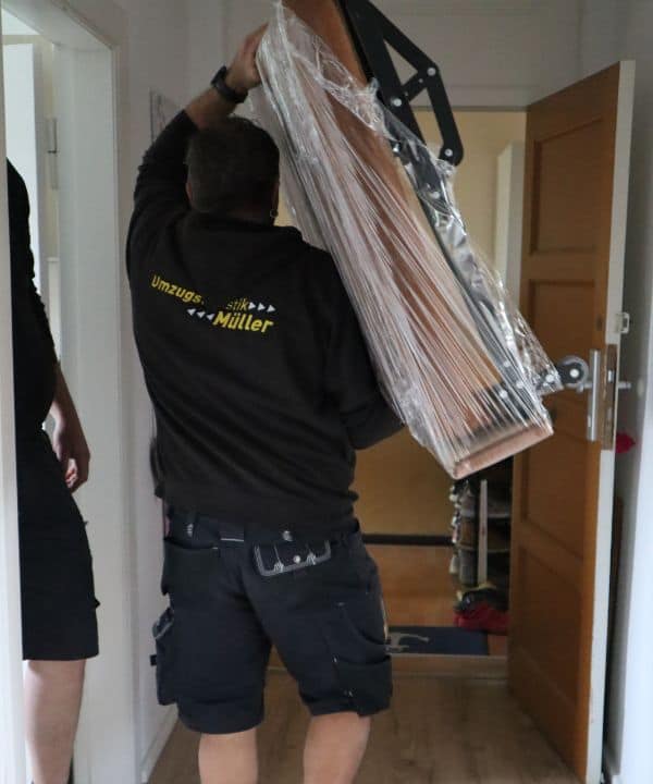 Firmenumzug und professionelle Umzugshelfer Duisburg